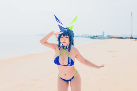 洛璃 LoLiSAMA – 热恋的盛夏 花园泳装