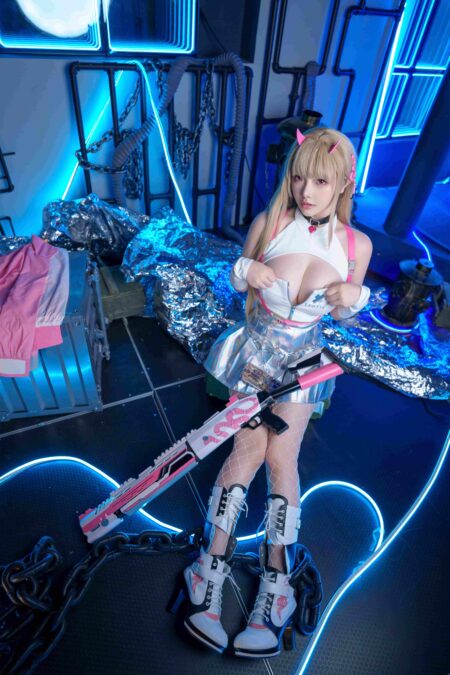 雯妹不讲道理 Nikke – 毒蛇