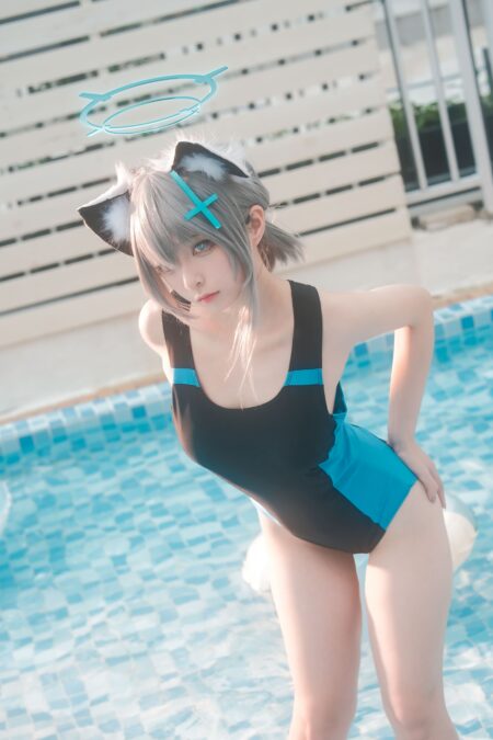 发财阿弦 白子泳装